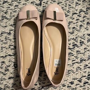 Fioni Nude Patent Bow Flats Size 12